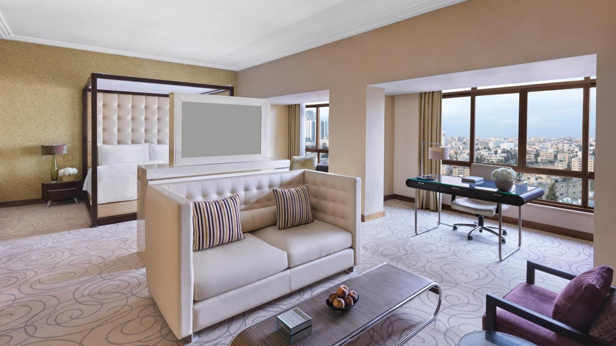 Отель Intercontinental Jordan By Ihg Амман Экстерьер фото A suite at the hotel